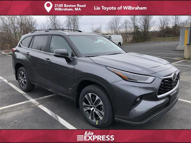 2023 toyota highlander xle