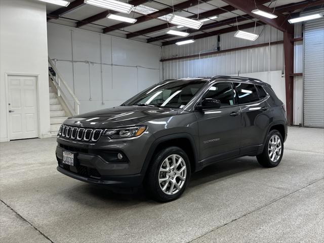 2023 jeep compass latitude lux