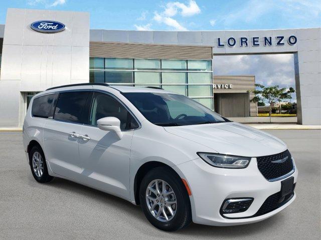 2022 chrysler pacifica touring-l