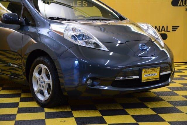 2013 nissan leaf sv in seattle, washington