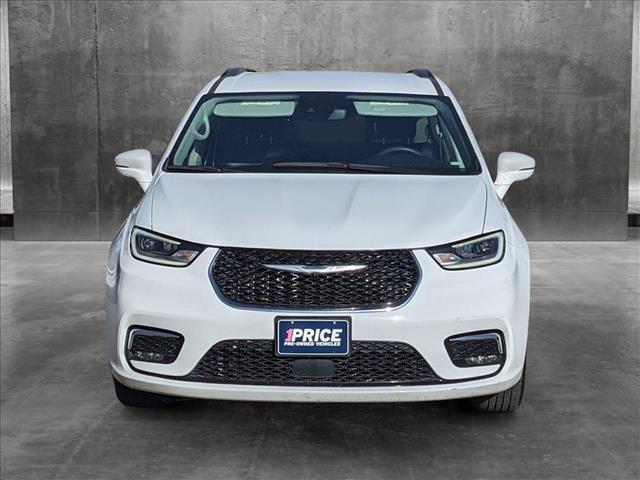 2022 chrysler pacifica touring l