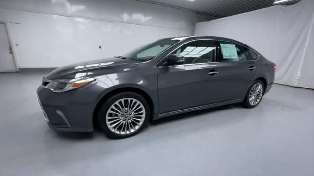2017 toyota avalon limited