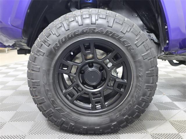 2022 toyota tacoma trd sport