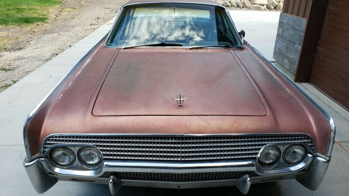 1961 lincoln continental - suicide door - solid car - classic - complete - cool