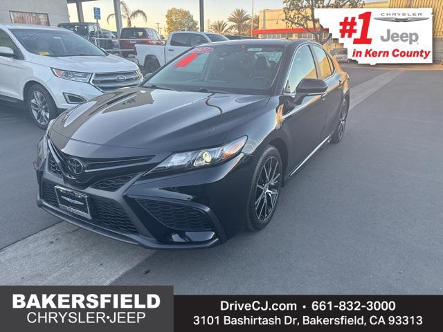 2023 toyota camry se