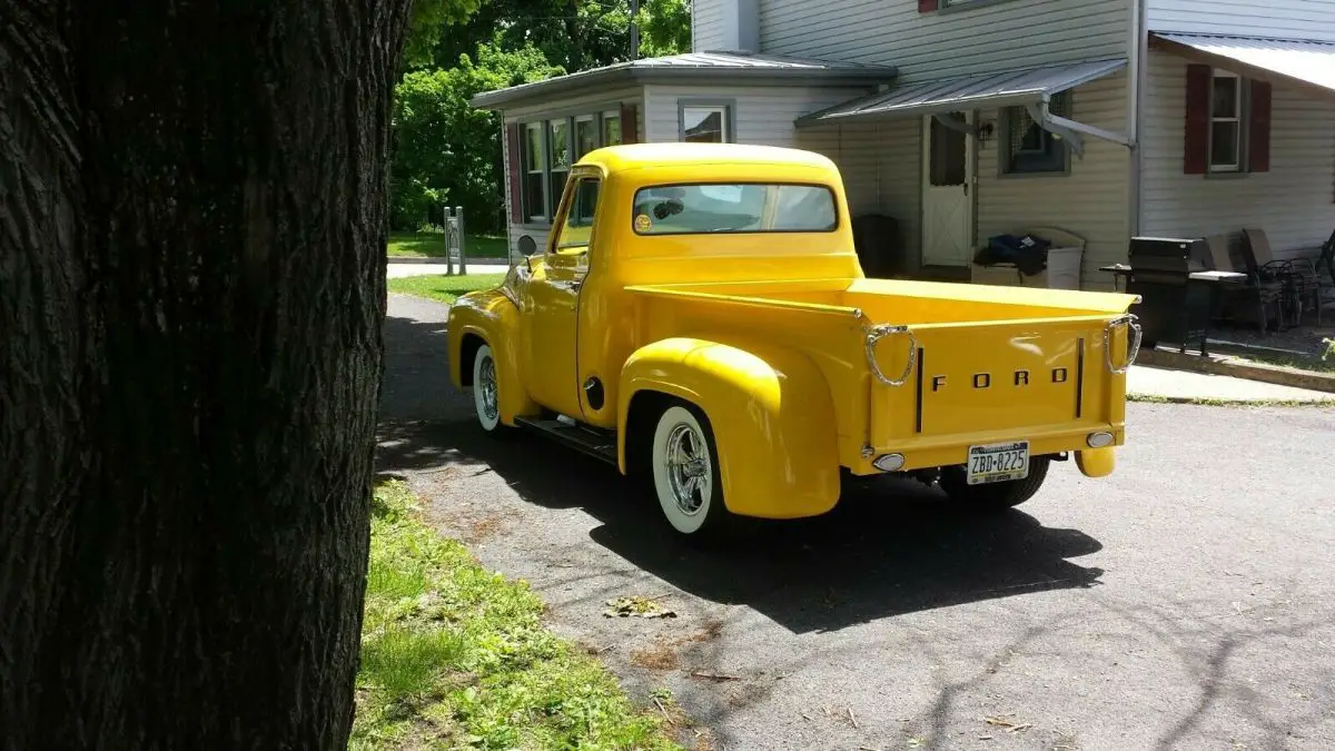 1955 ford f-100 pickup. hotrod / streetrod
