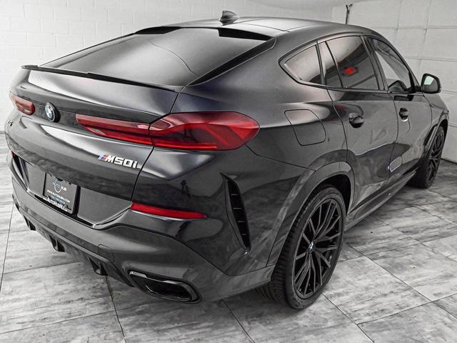 2022 bmw x6 m50i