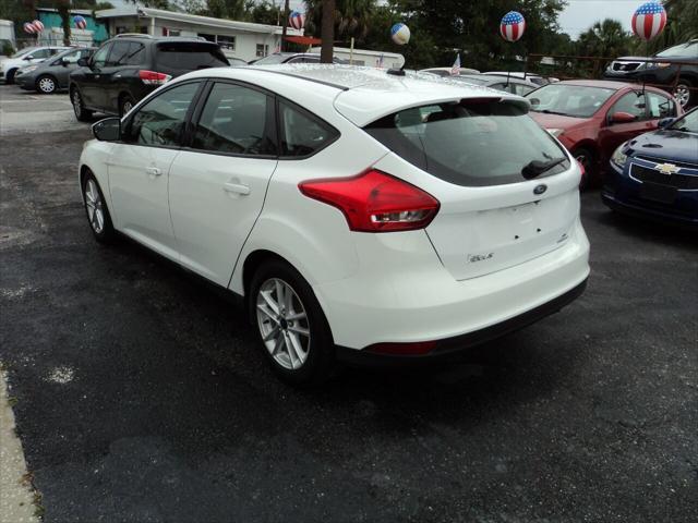 2016 ford focus se