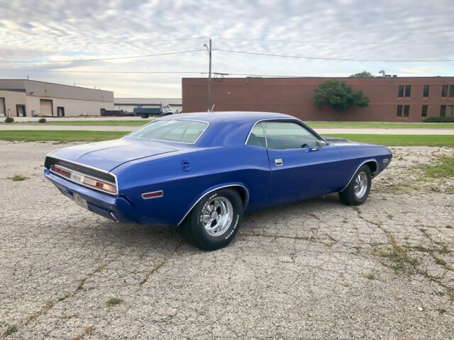 1970 dodge challenger, garage find!