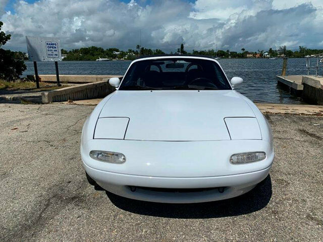1991 mazda mx5 miata, convertible, automatic, beautiful car, iconic