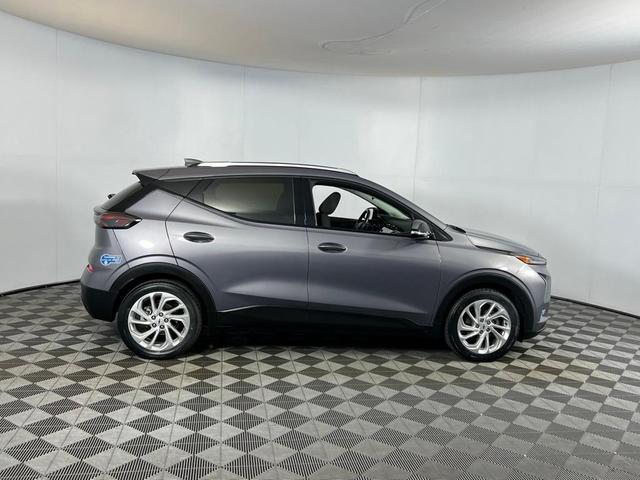 2022 chevrolet bolt euv lt