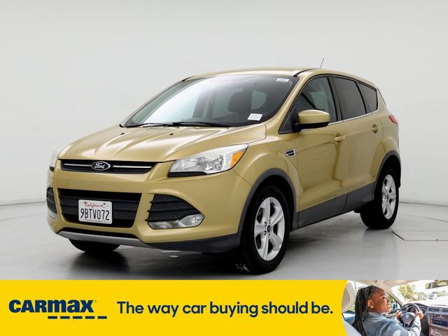 2015 ford escape se