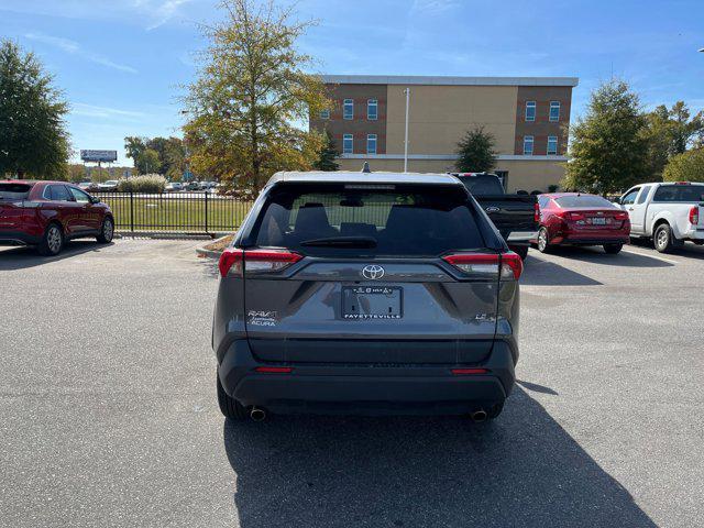 2023 toyota rav4 le
