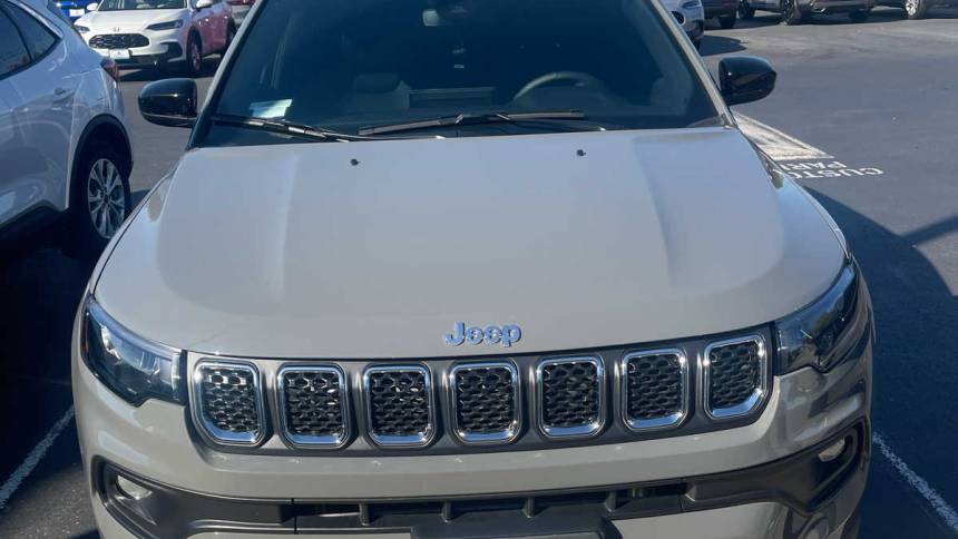 2023 jeep compass latitude