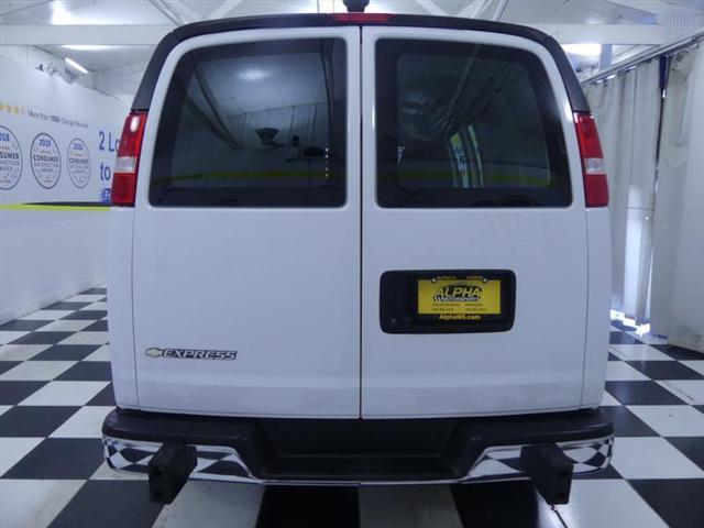 2022 chevrolet express 2500 rwd 2500 regular wheelbase wt