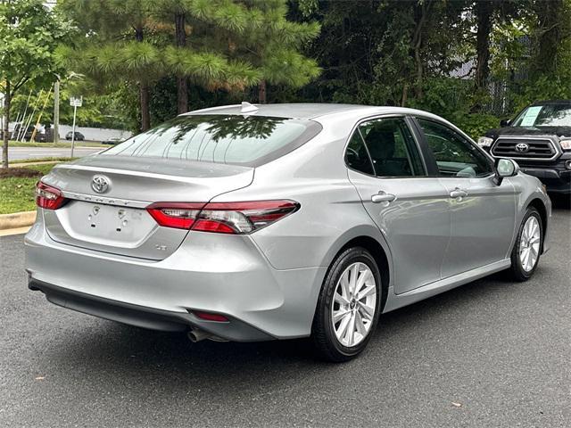 2023 toyota camry le