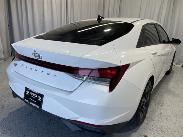 2022 hyundai elantra sel