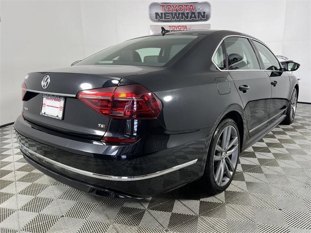 2019 volkswagen passat 2.0t r-line