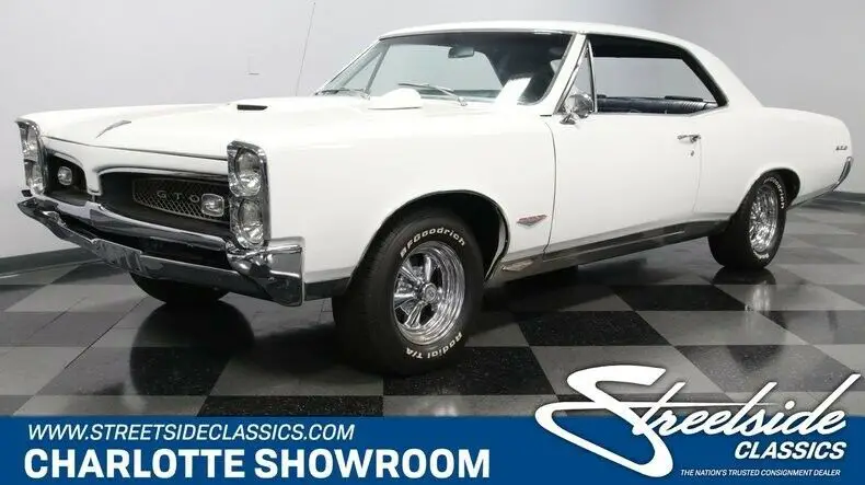 classic vintage chrome muscle car cragar vinyl interior hardtop