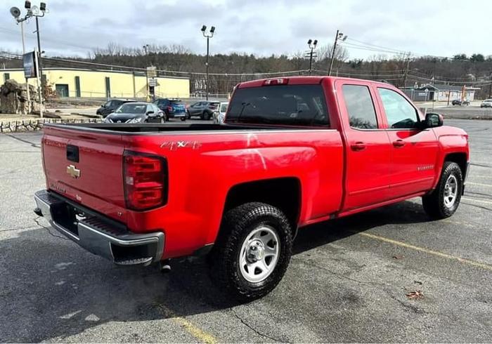 2018 chevrolet silverado 1500 double cab lt pickup 4d 6 1/2 ft in lunenburg, massachusetts