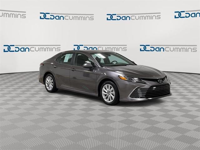 2024 toyota camry le