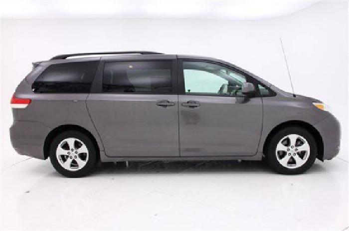 2011 toyota sienna le aas in columbus, oh