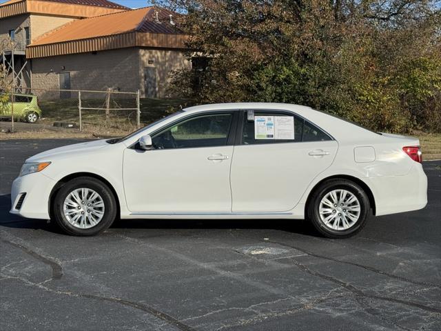 2013 toyota camry le