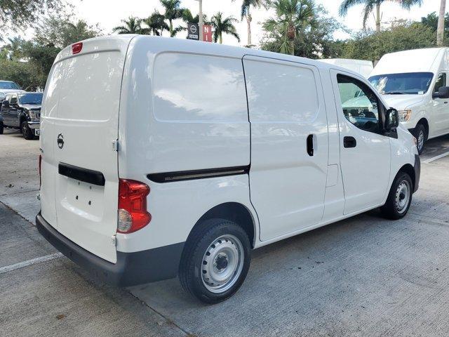 2019 nissan nv200 s