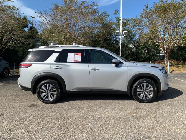 2023 nissan pathfinder sl