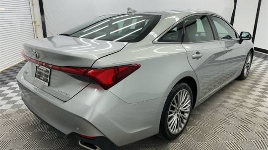 2022 Toyota Avalon limited