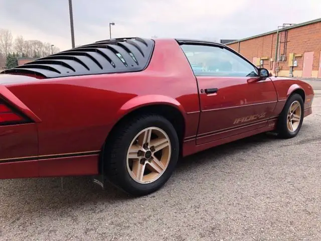 1986 chevrolet camaro, dark red with 34,569 miles available now!