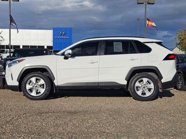 2019 toyota rav4 xle