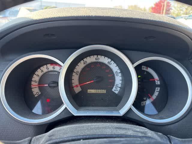 2015 toyota tacoma base