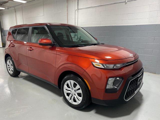 2022 kia soul lx