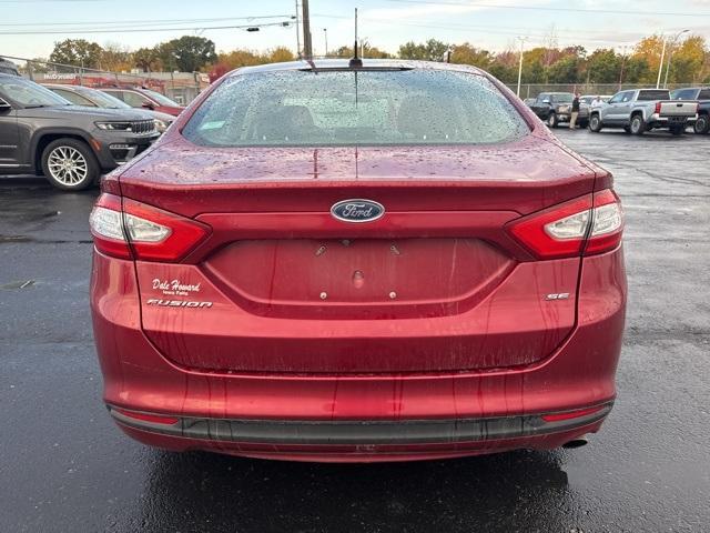 2015 ford fusion se