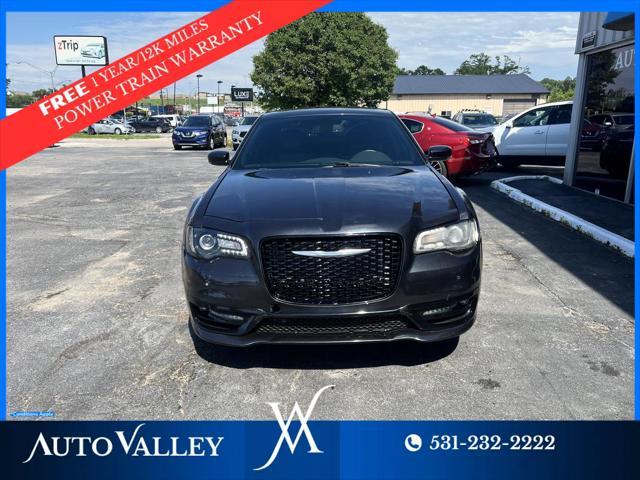 2017 chrysler 300 s