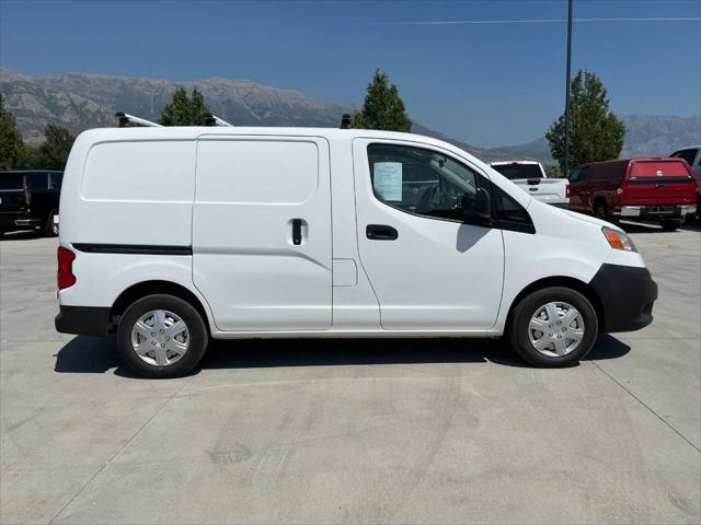 2017 nissan nv200 s