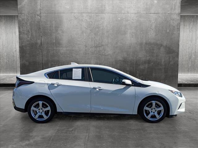 2017 chevrolet volt lt