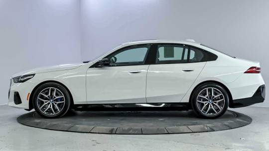 2024 BMW i5
