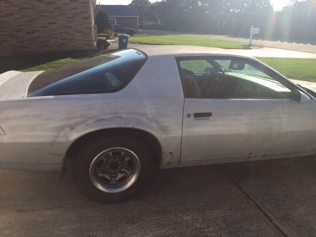 1987 chevrolet camaro lt coupe 2-door 2.8l