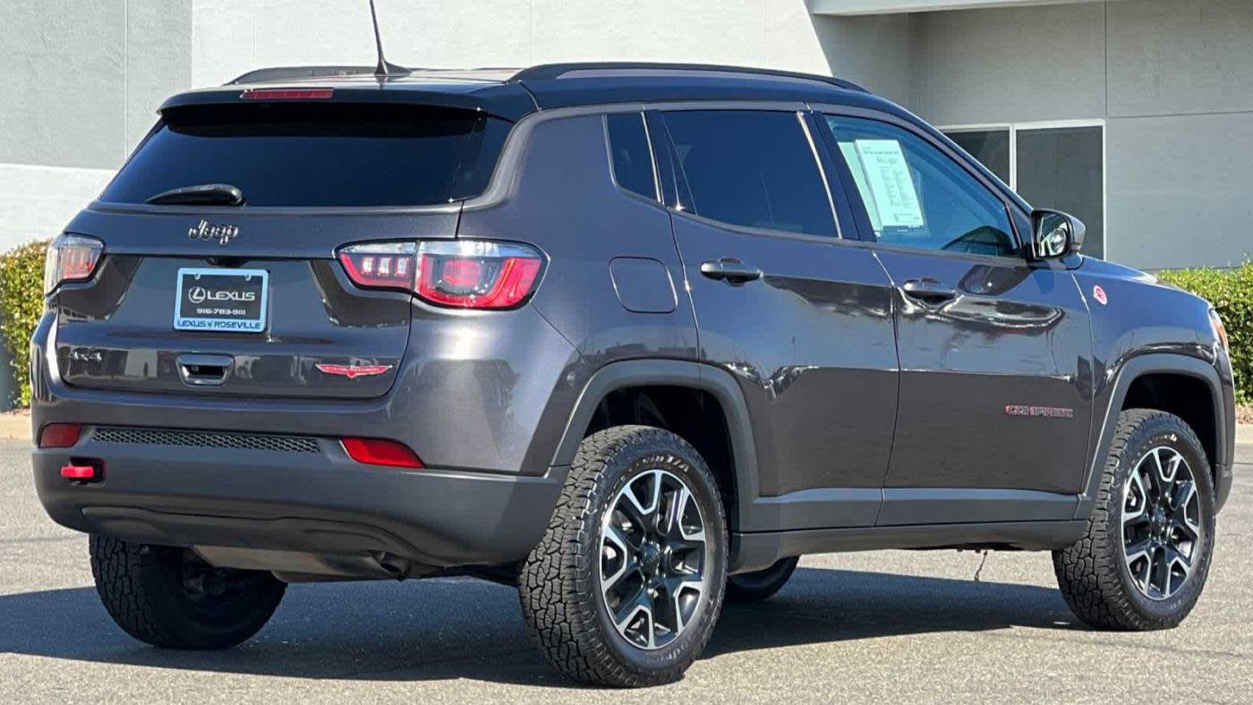 2020 jeep compass trailhawk
