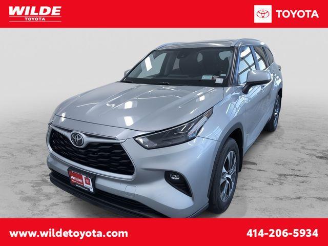 2023 toyota highlander xle
