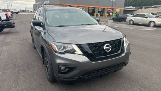 2019 Nissan Pathfinder sl
