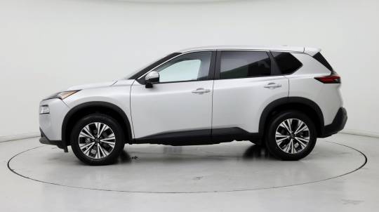 2022 Nissan se