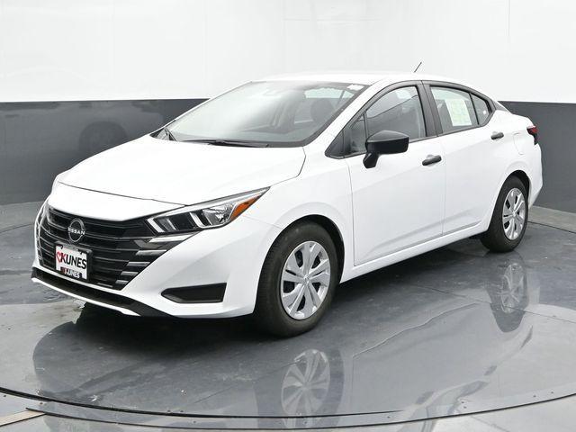 2023 nissan versa s