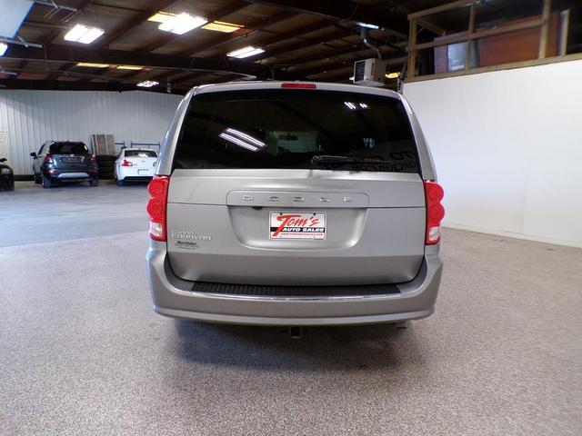 2016 dodge grand caravan avp/se