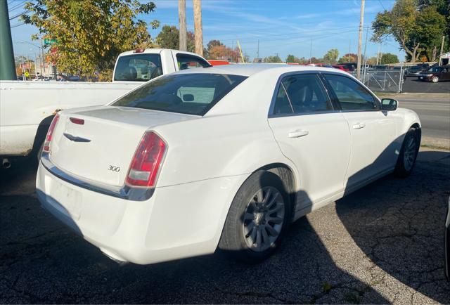 2014 chrysler 300 s