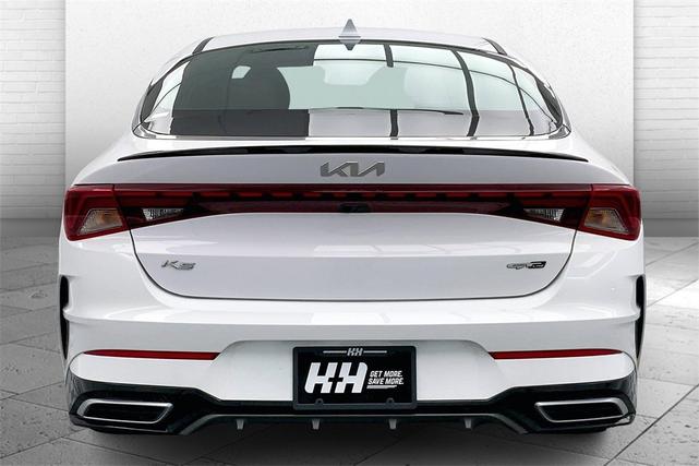 2022 kia k5 gt-line