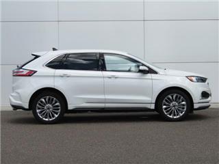 2022 Ford Edge titanium