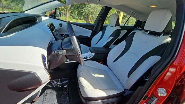 2017 toyota prius four touring